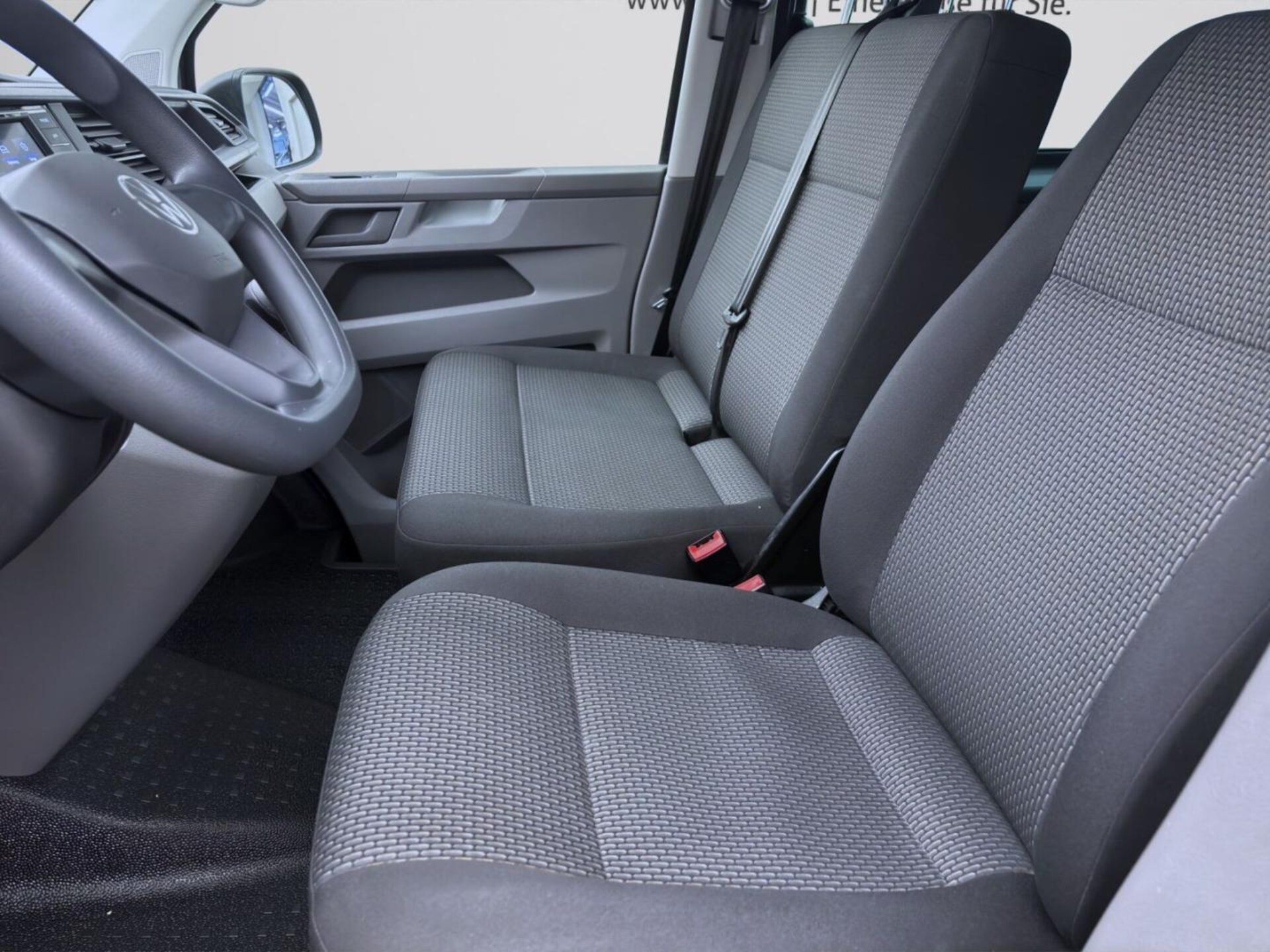 Volkswagen T6.1 Transporter Kombi kurzer Radstand