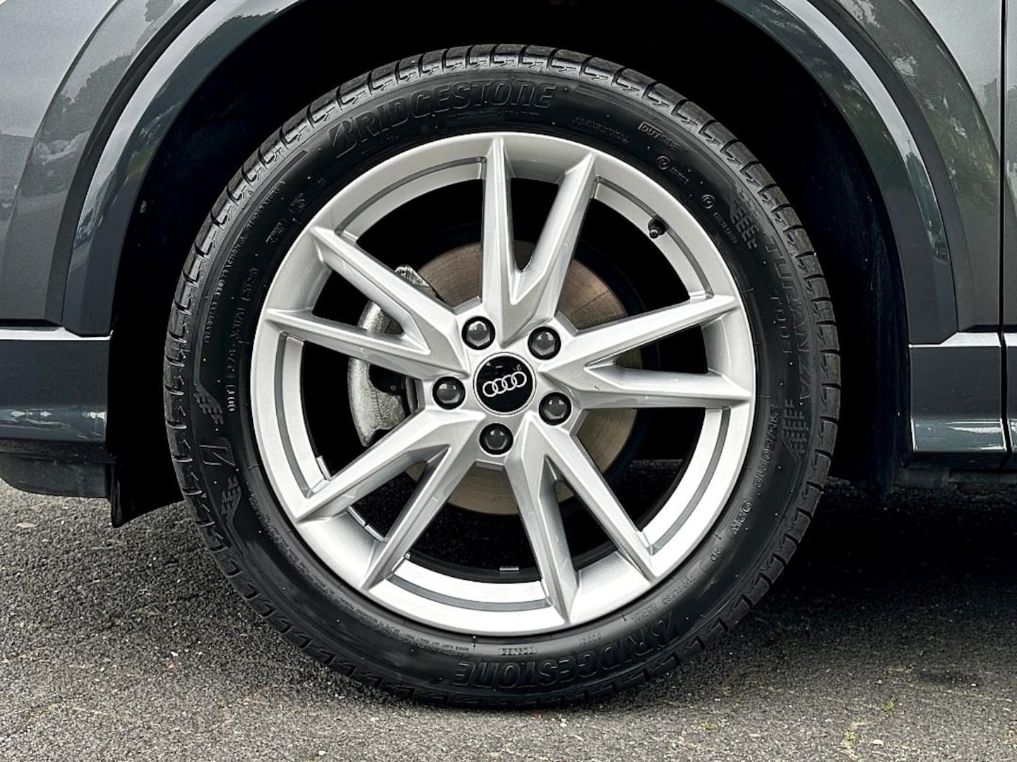 Bild über Audi Q2 S line 30 TFSI Schaltgetriebe - für weitere Informationen kontaktieren Sie den Audi Partner