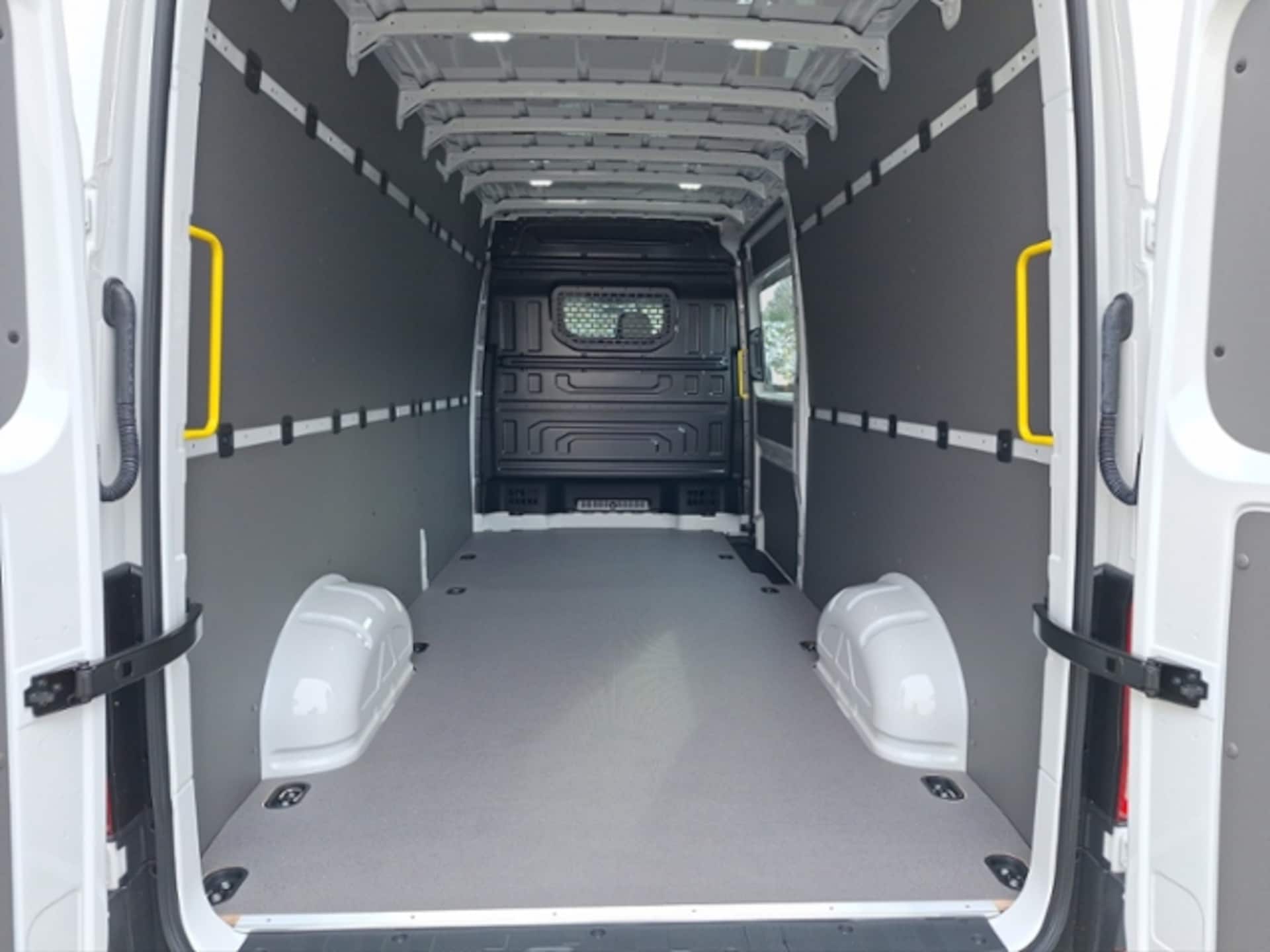 Volkswagen Crafter Kasten langer Radstand