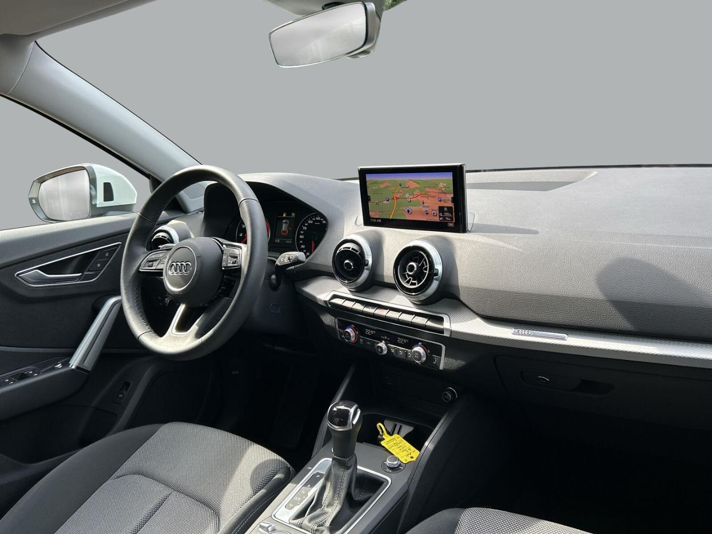 Bild über Audi Q2 advanced 35 TFSI S tronic - für weitere Informationen kontaktieren Sie den Audi Partner