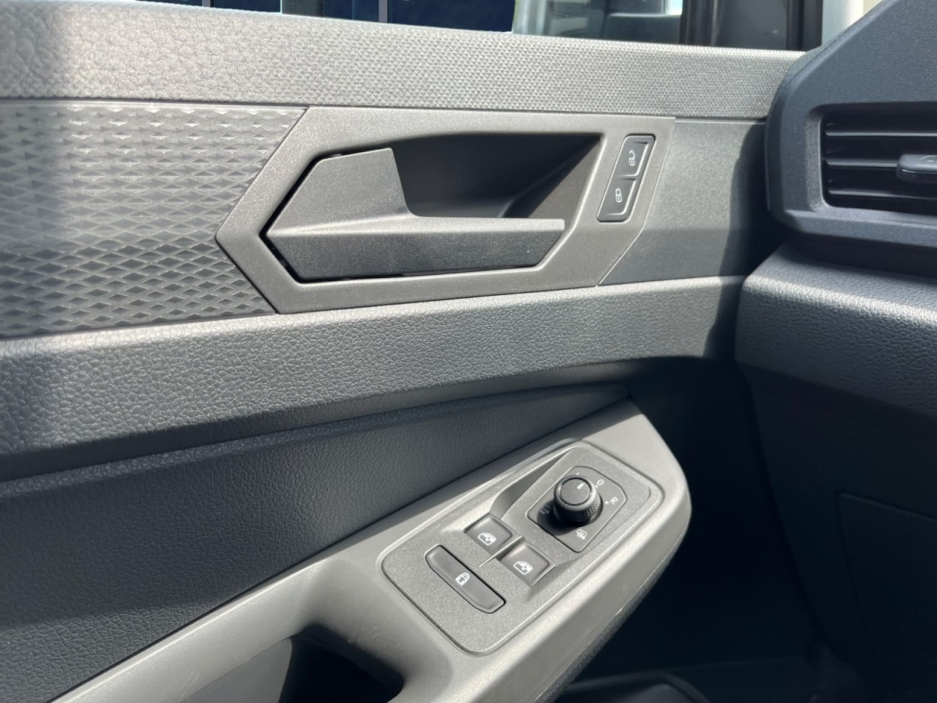 Volkswagen Caddy Maxi Basis-Modell
