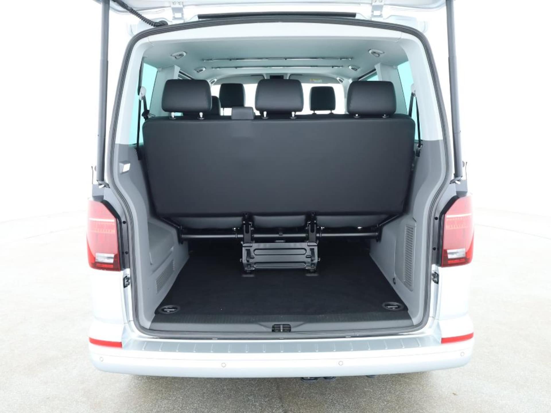 Volkswagen T6.1 Caravelle kurzer Radstand Highline