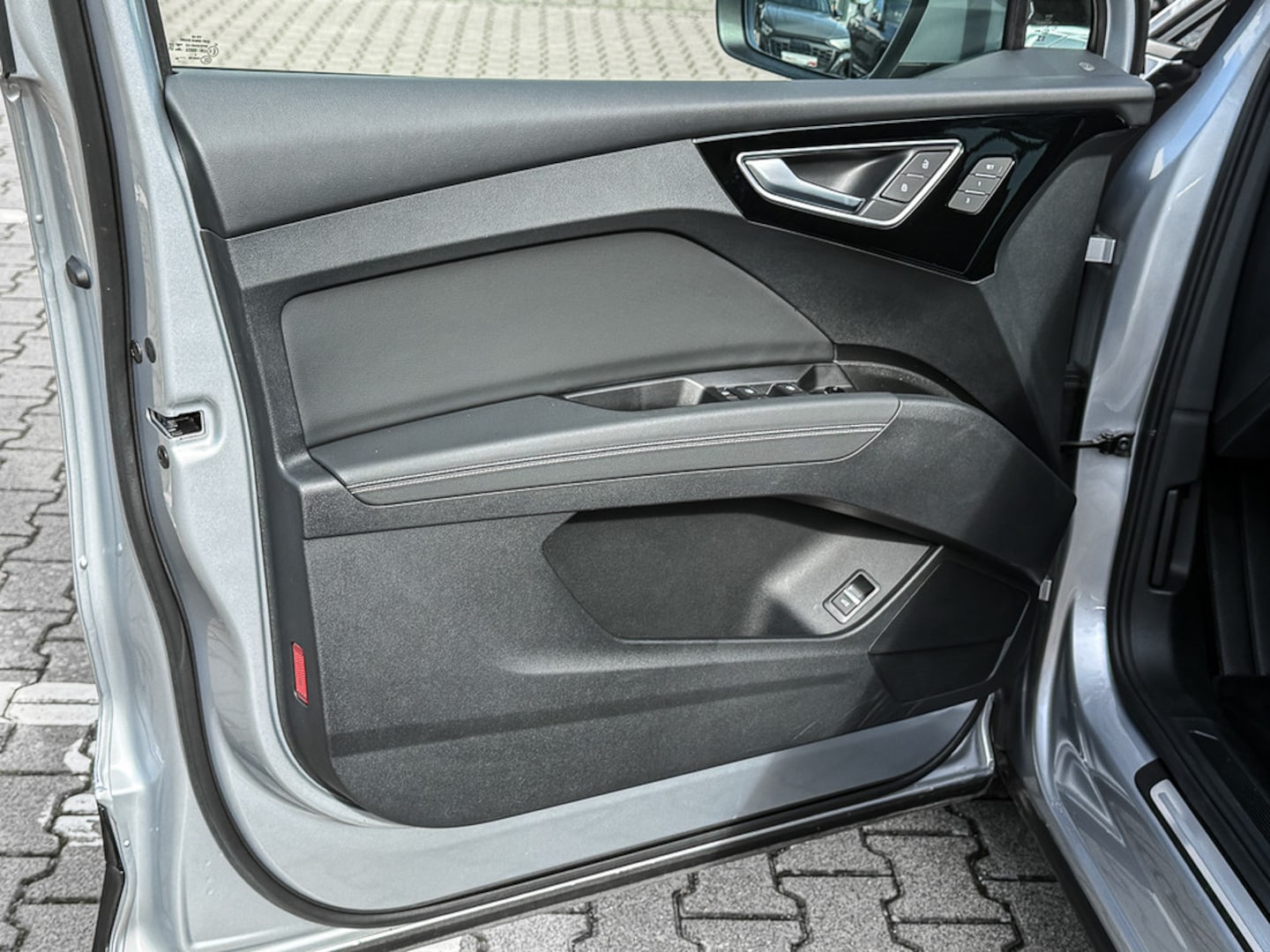 Bild über Audi Q4 Sportback e-tron 35 e-tron - für weitere Informationen kontaktieren Sie den Audi Partner