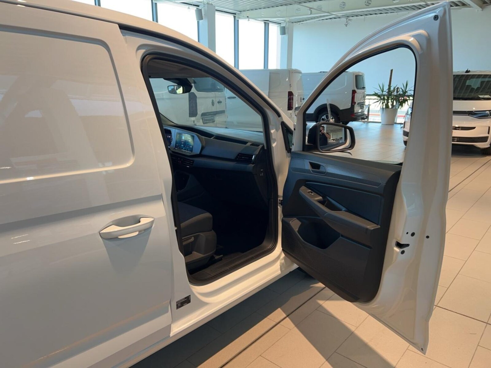 Volkswagen Caddy Maxi Cargo – Bild 21