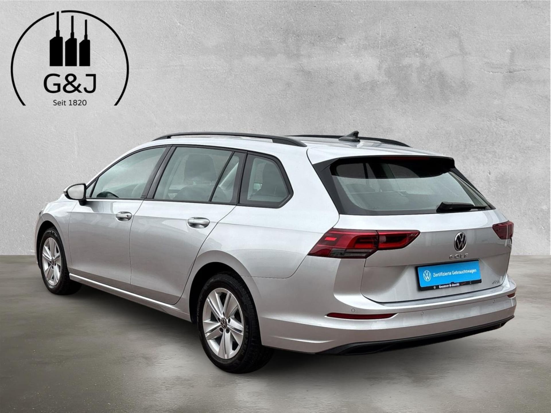 Volkswagen Golf Variant Life