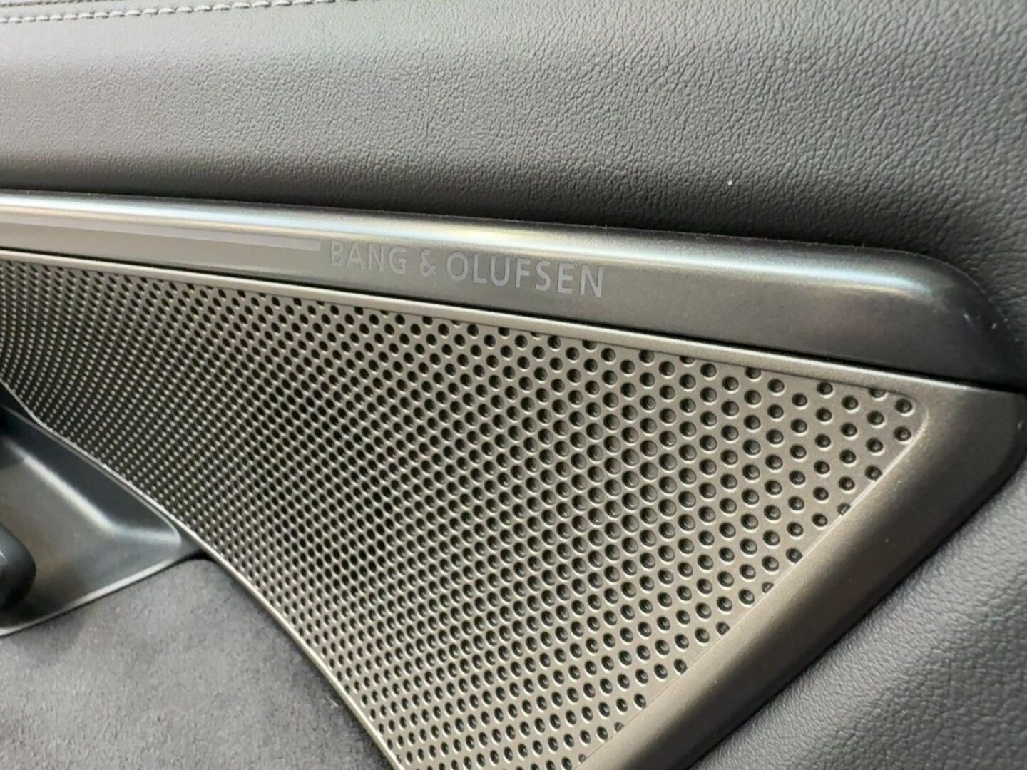 Bild über Audi A6 Avant TDI quattro 150 kW S tronic - für weitere Informationen kontaktieren Sie den Audi Partner
