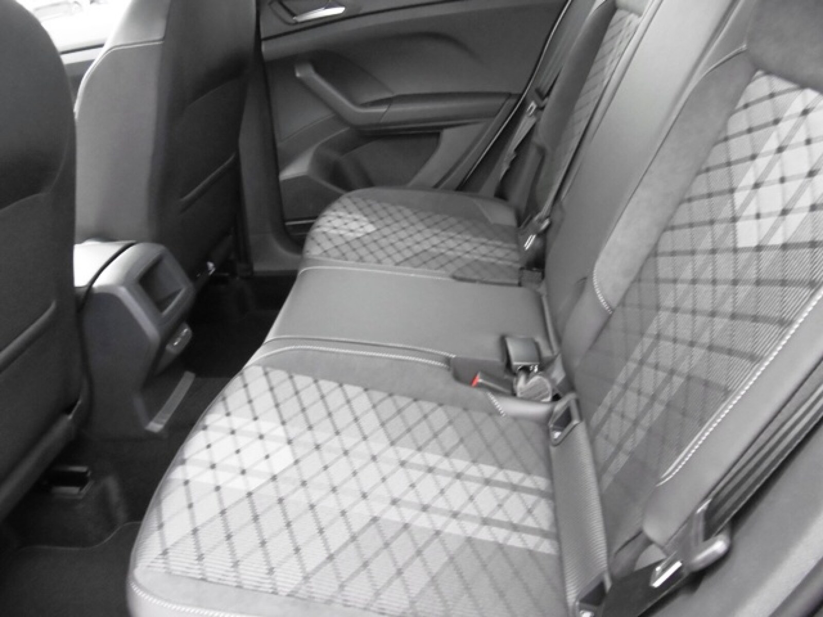 Volkswagen T-Cross – Bild 8