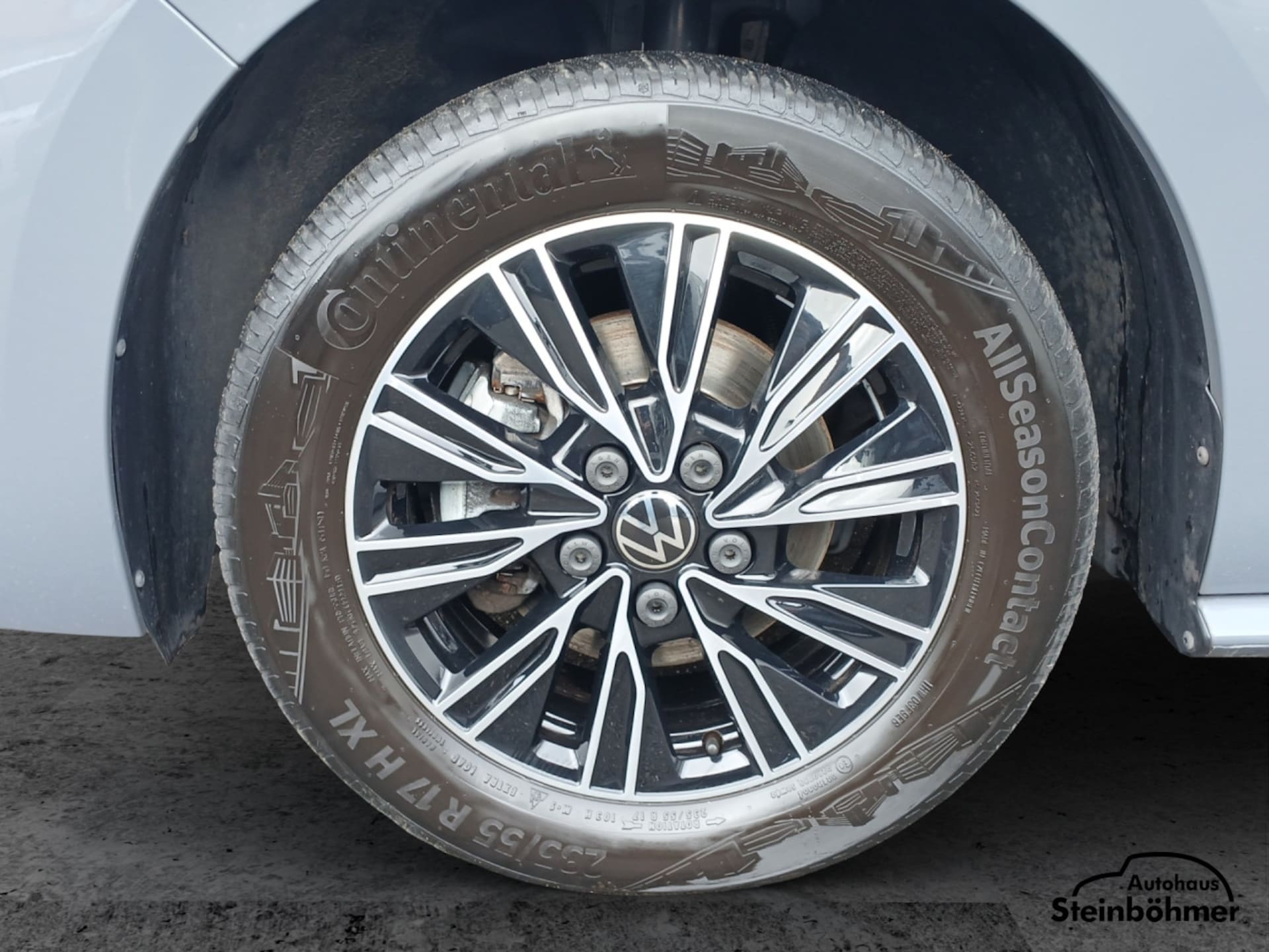 Volkswagen Multivan Basis-Modell