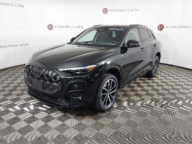 2026 Audi Q5 Premium Plus quattro's photo