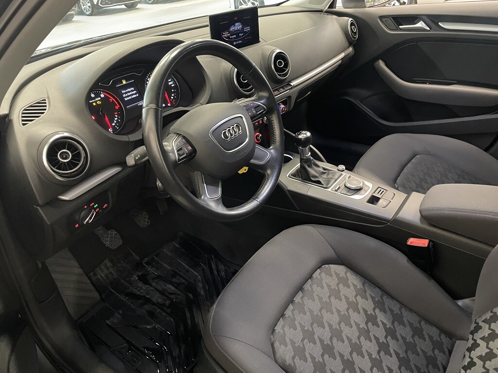 Bild som visar Audi A3 Sportback A3 1.4 TFSI 125 hk 6-växlad - för mer information kontakta din Audi Partner