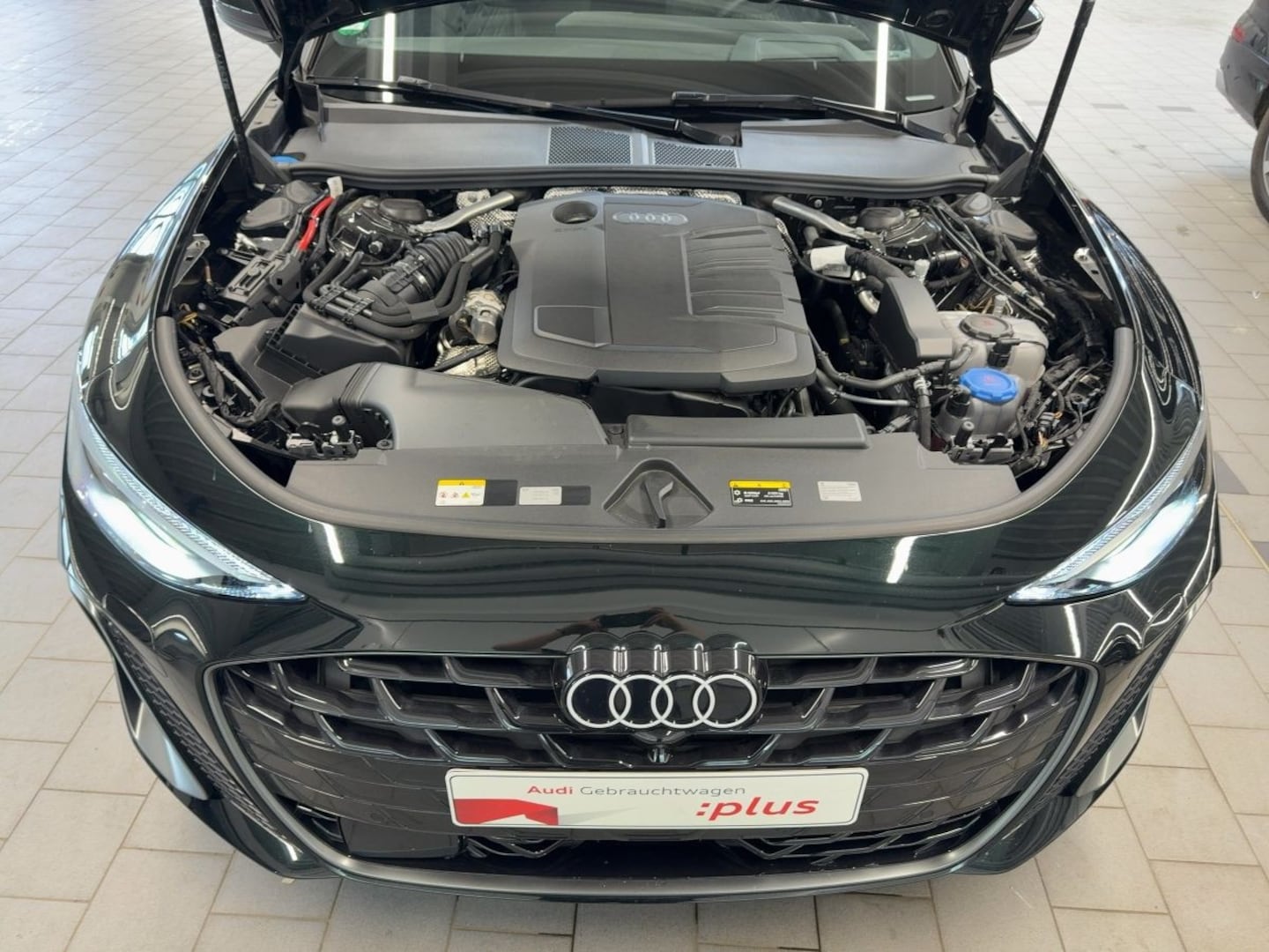 Bild über Audi A6 Avant TDI quattro 150 kW S tronic - für weitere Informationen kontaktieren Sie den Audi Partner