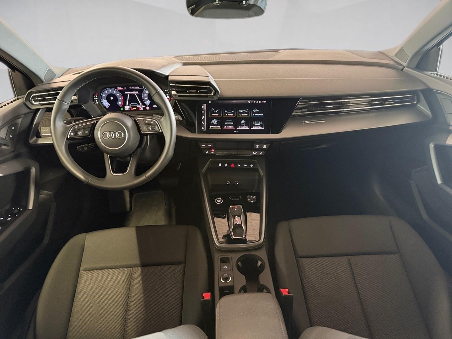 Bild über Audi A3 allstreet 35 TFSI S tronic - für weitere Informationen kontaktieren Sie den Audi Partner