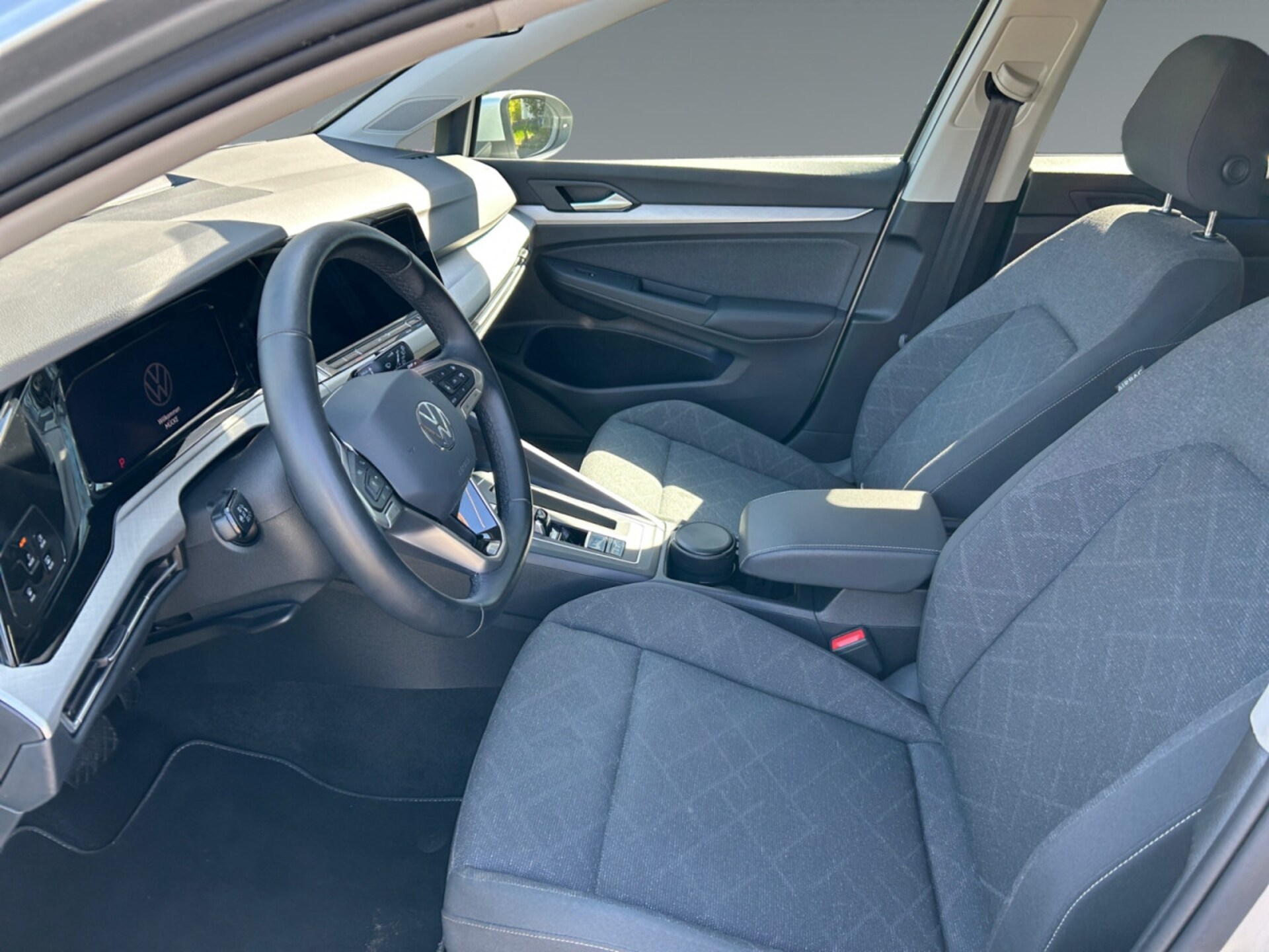 Volkswagen Golf Variant Life