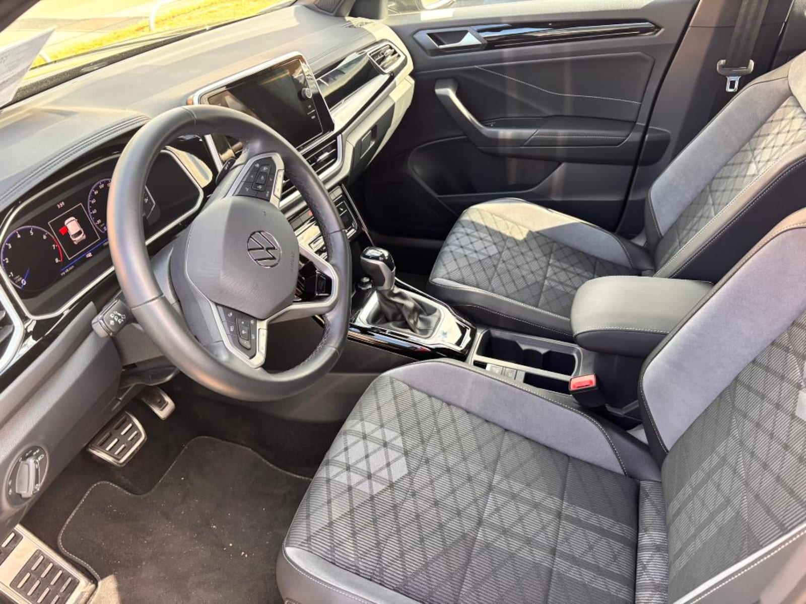 Volkswagen T-Roc – Bild 8