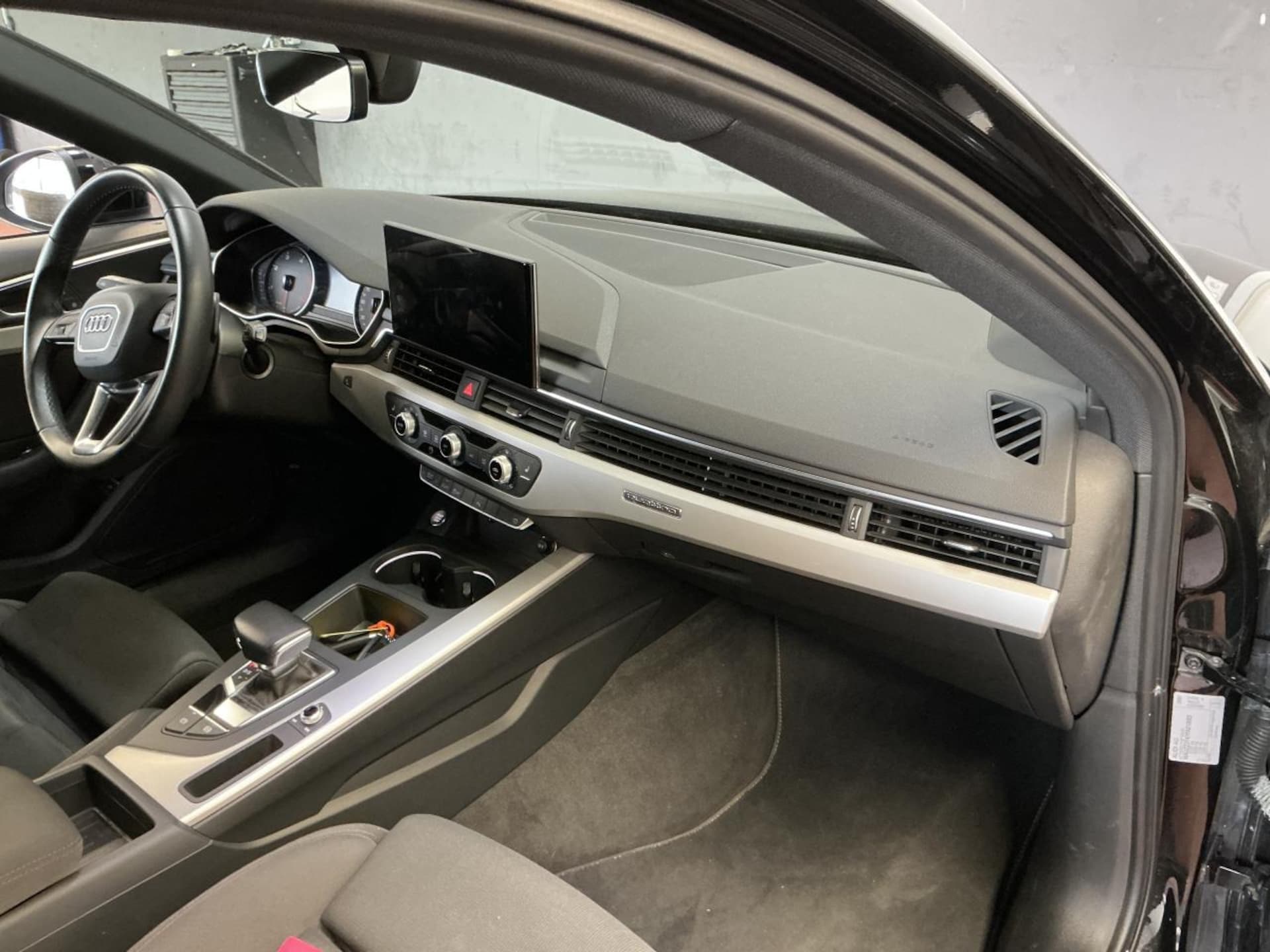 Audi A4 Avant S line