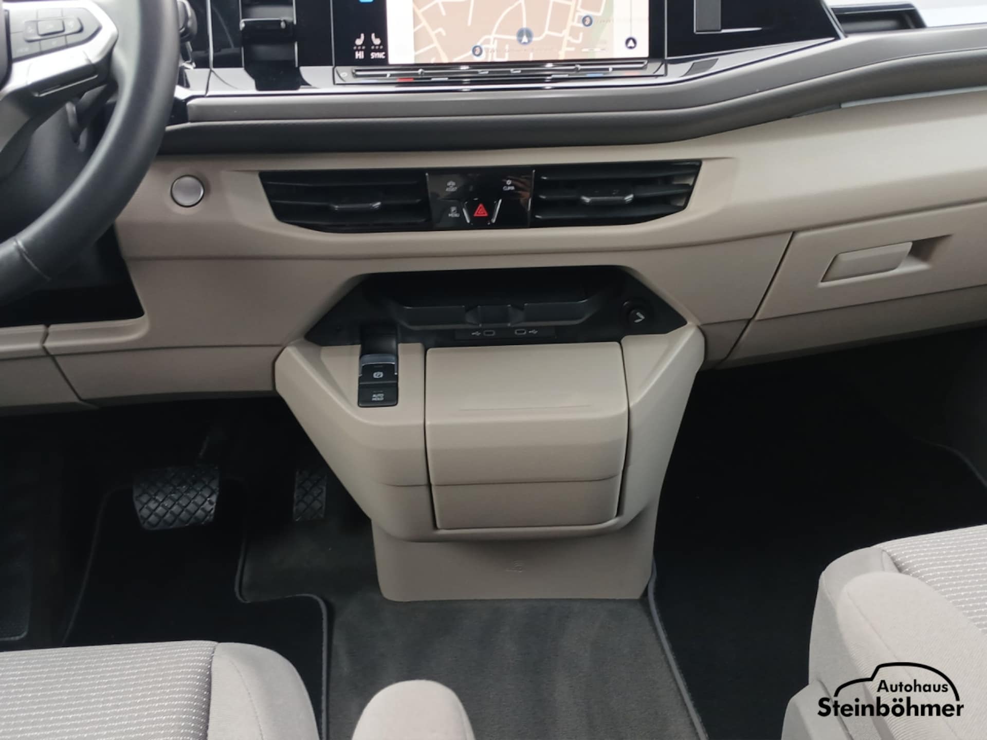 Volkswagen Multivan Basis-Modell