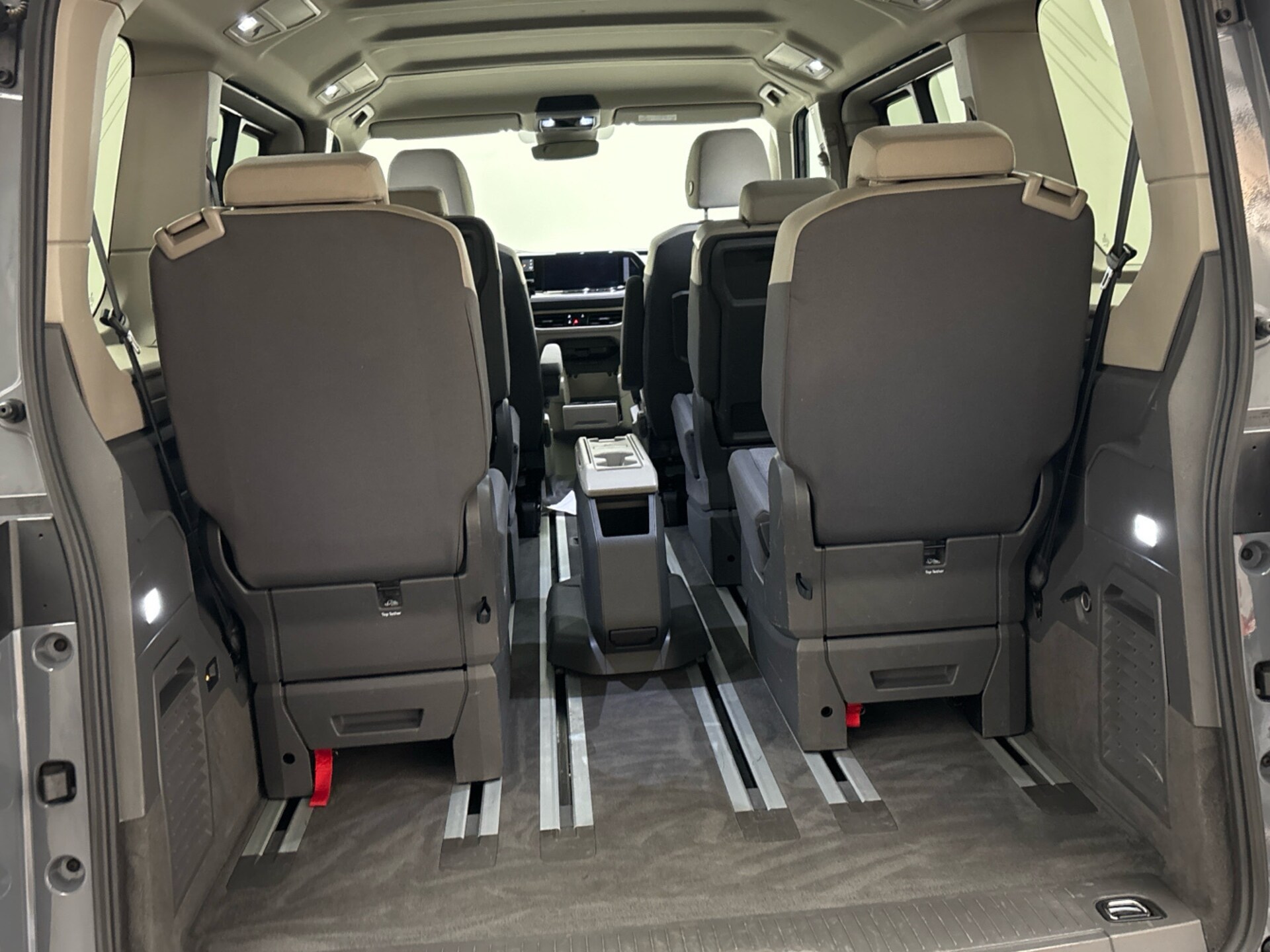 Volkswagen Multivan Basis-Modell