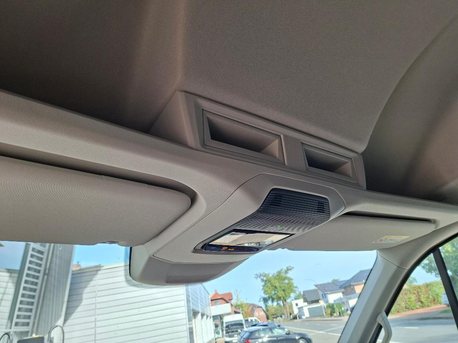 Volkswagen Crafter Kasten mittlerer Radstand – Bild 18