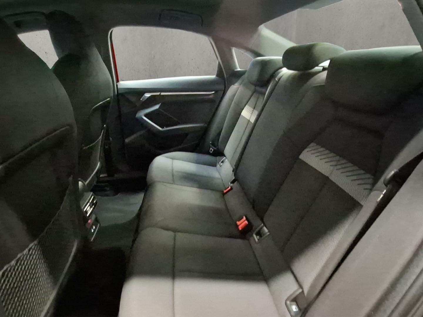 Bild über Audi A3 Limousine S line 30 TFSI S tronic - für weitere Informationen kontaktieren Sie den Audi Partner