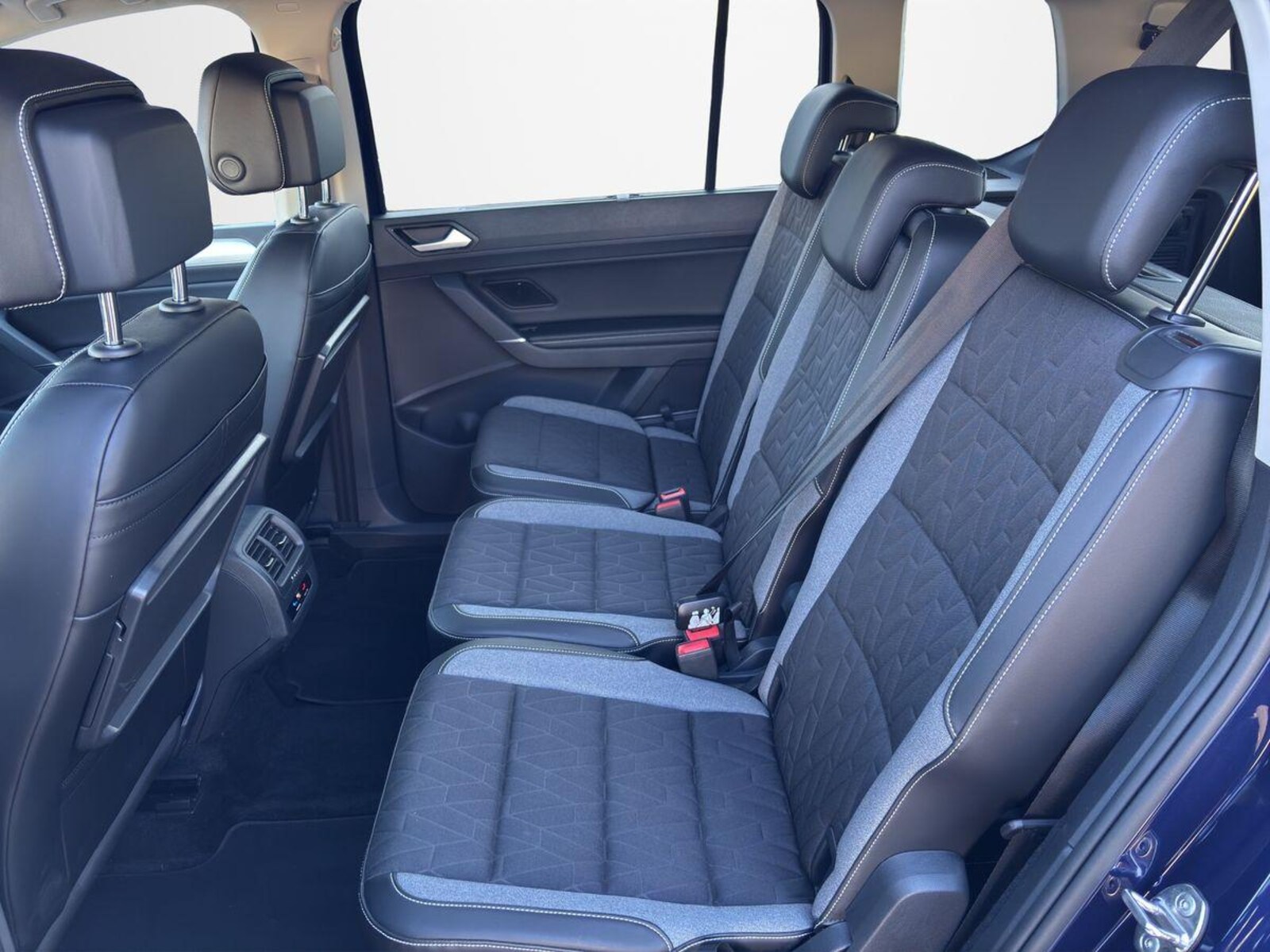 Volkswagen Touran – Bild 14