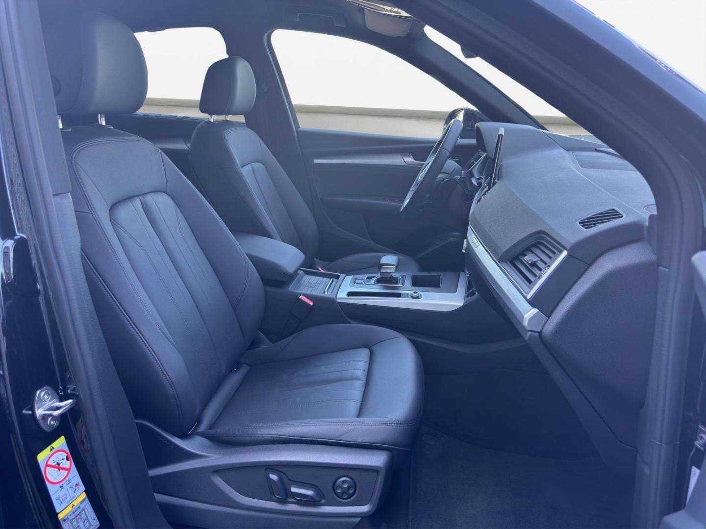 Bild über Audi Q5 Sportback 45 TFSI quattro S tronic - für weitere Informationen kontaktieren Sie den Audi Partner