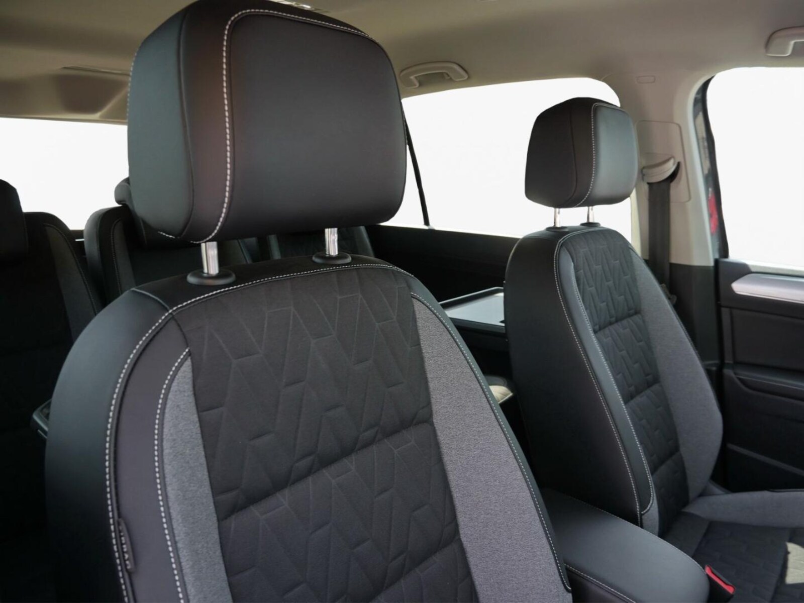 Volkswagen Touran – Bild 10