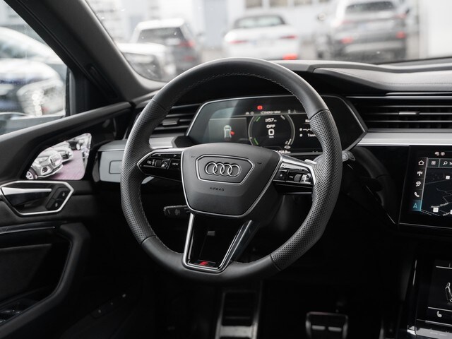 Image about Audi Q8 e-tron S line 55 e-tron quattro