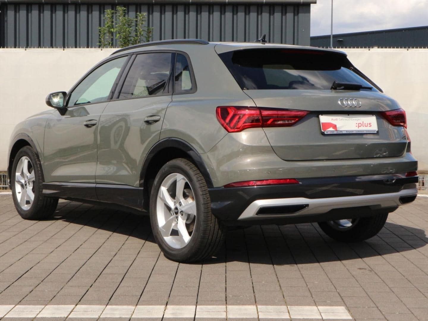 Bild über Audi Q3 TFSI 110 kW S tronic - für weitere Informationen kontaktieren Sie den Audi Partner