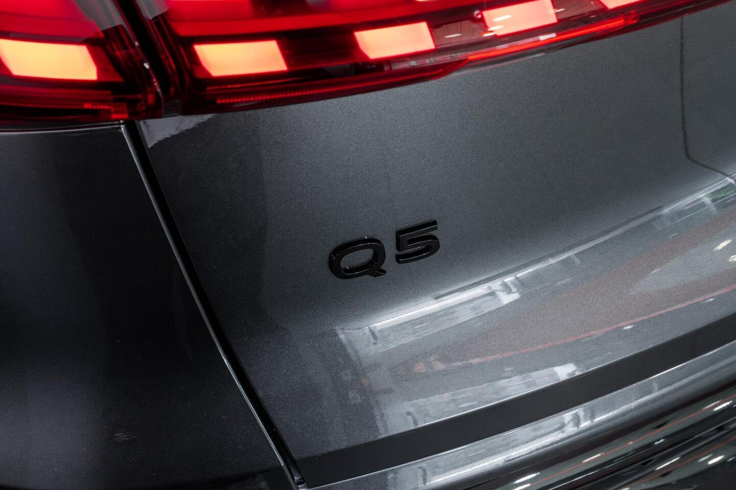Image about Audi Q5 SUV e-hybrid quattro S tronic