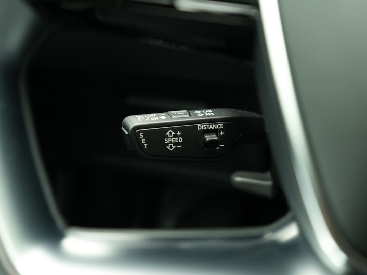 Bild über Audi Q8 e-tron S line 50 e-tron quattro - für weitere Informationen kontaktieren Sie den Audi Partner
