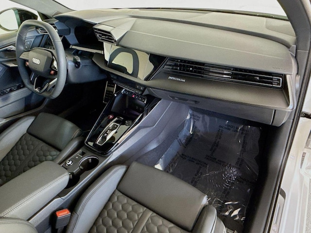 2026 Audi RS 3 Base - Photo 31