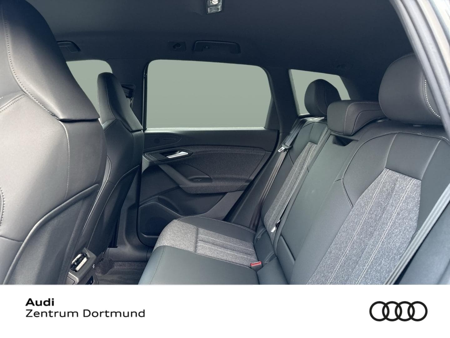 Bild über Audi Q6 SUV e-tron S line business e-tron performance 225 kW - für weitere Informationen kontaktieren Sie den Audi Partner