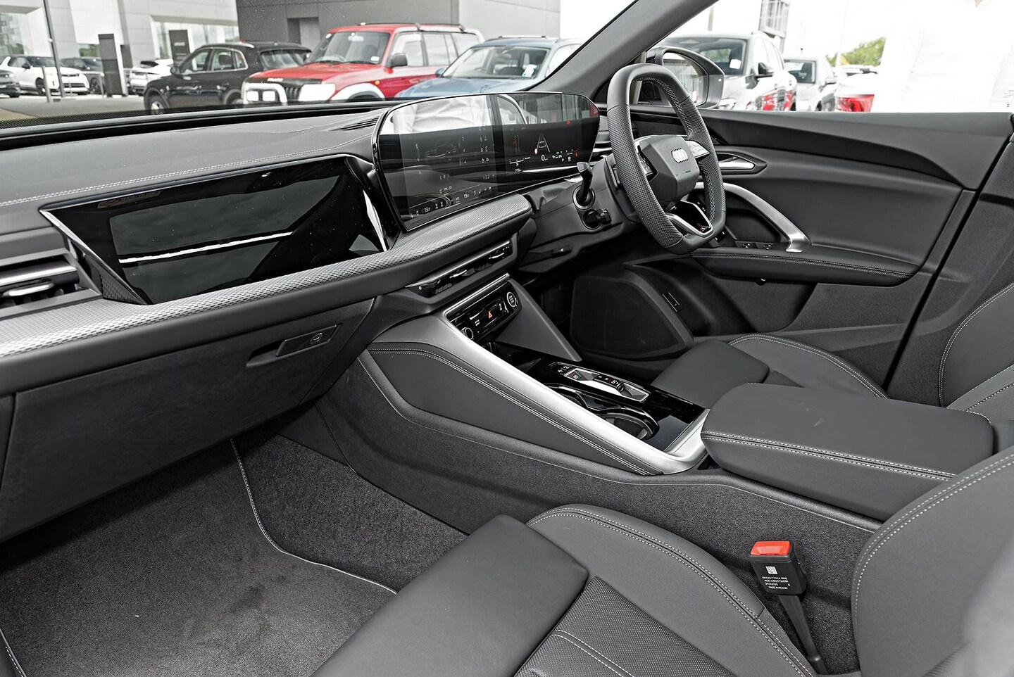 Image about Audi Q5 SUV TDI quattro 150 kW sport