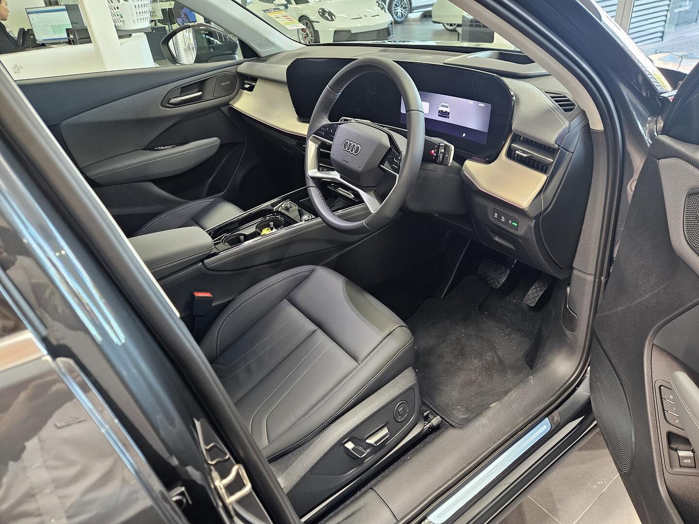 Image about Audi Q3 SUV TFSI 110 kW