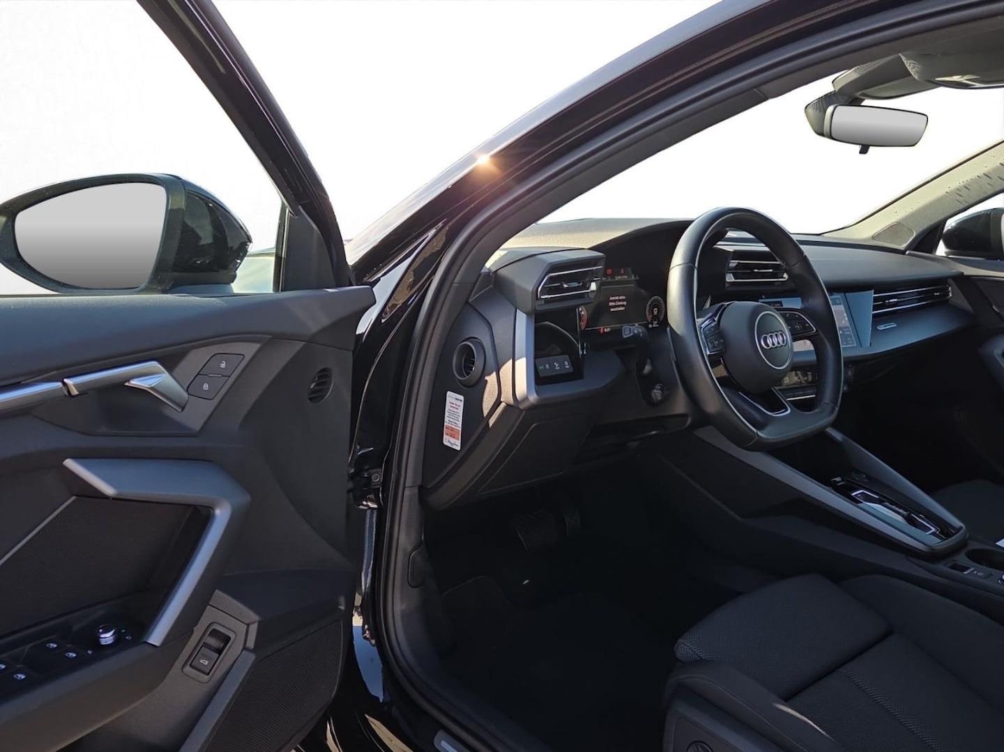 Bild über Audi A3 allstreet 35 TFSI S tronic - für weitere Informationen kontaktieren Sie den Audi Partner