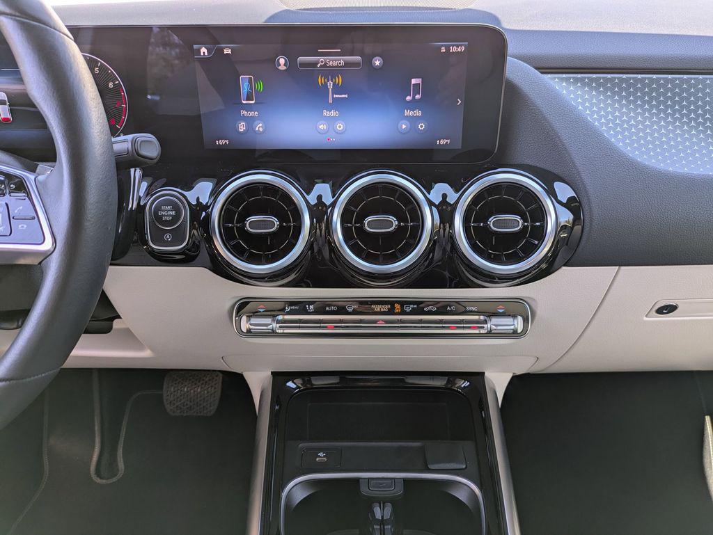 2025 Mercedes-Benz GLA GLA250 - Photo 30