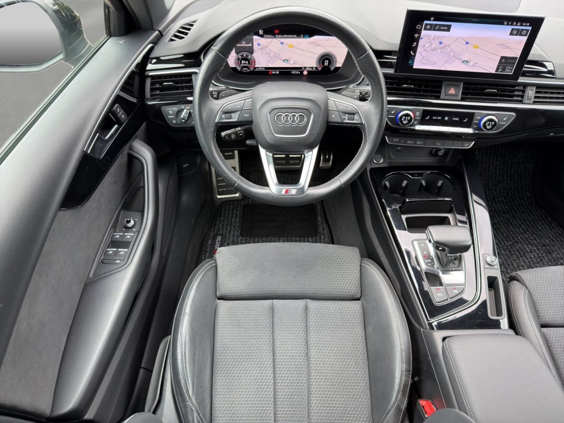 Audi A4 Avant S line