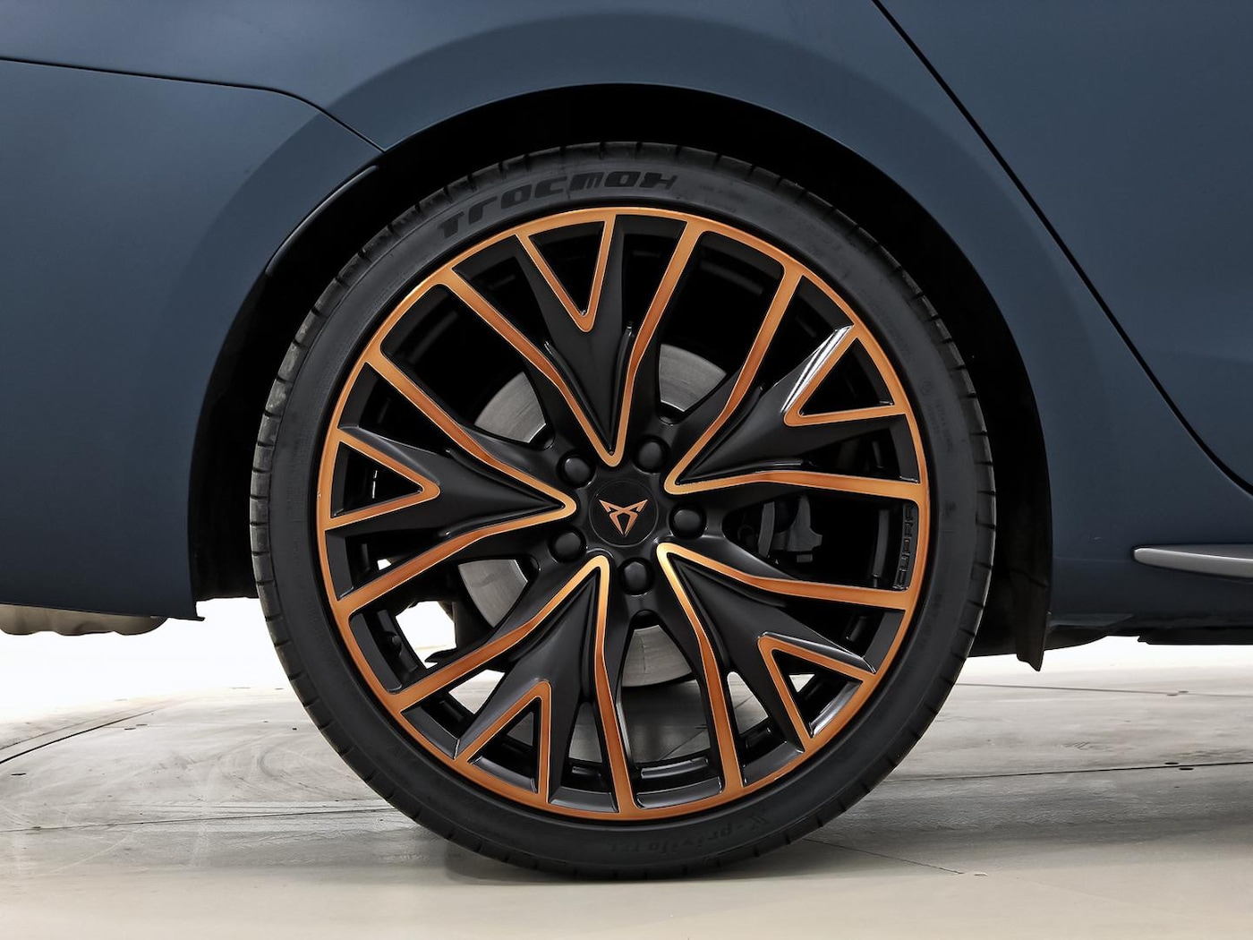 CUPRA Leon Sportstourer 2.0 TSI DSG 221 kW (300 CV) — photo 9