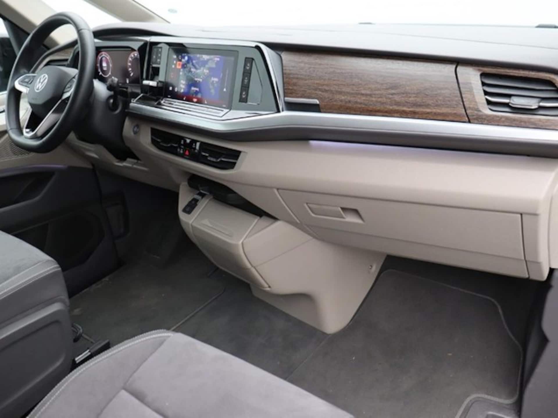 Volkswagen Multivan Style
