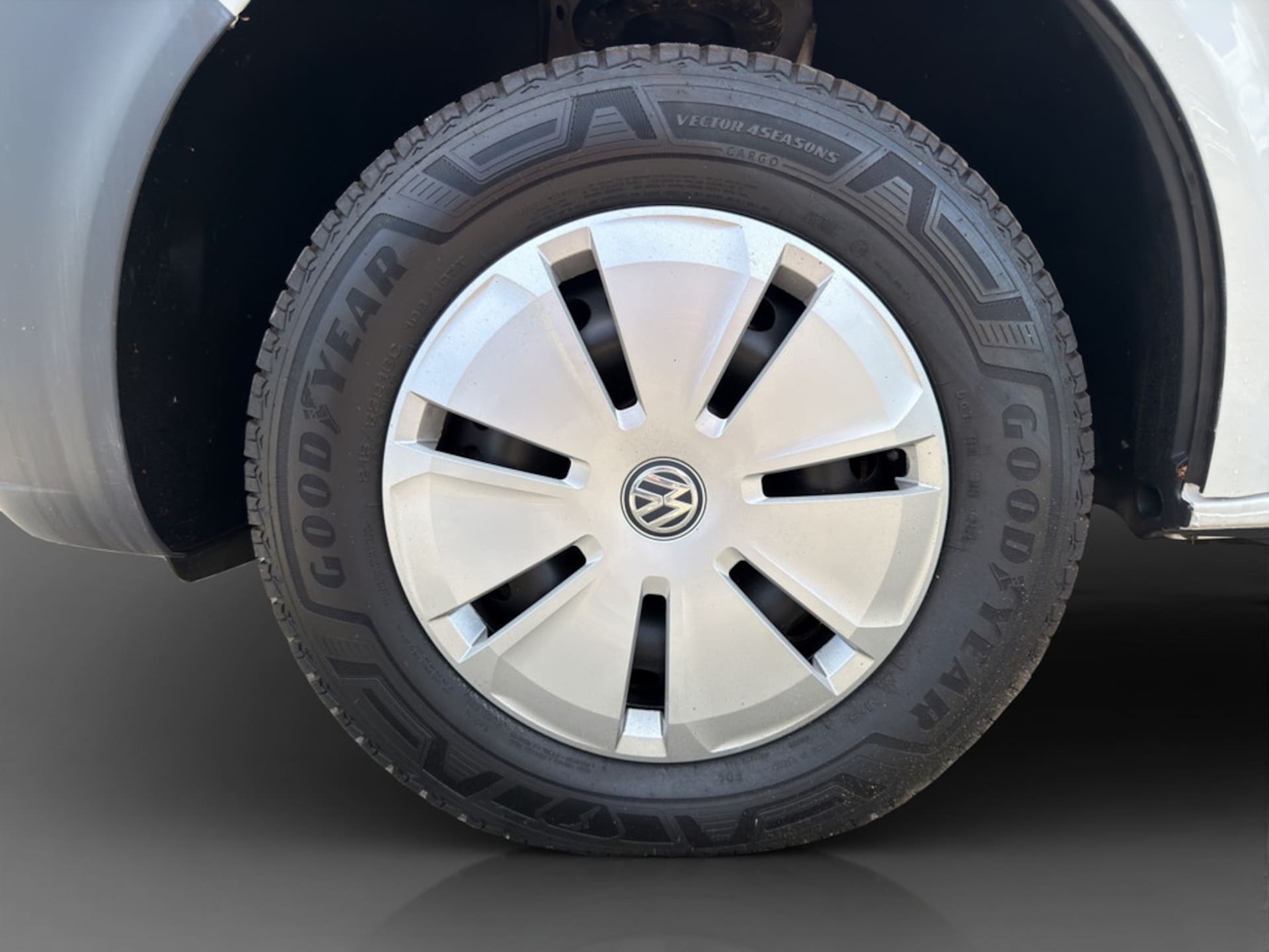 Volkswagen T6.1 Transporter Kombi kurzer Radstand