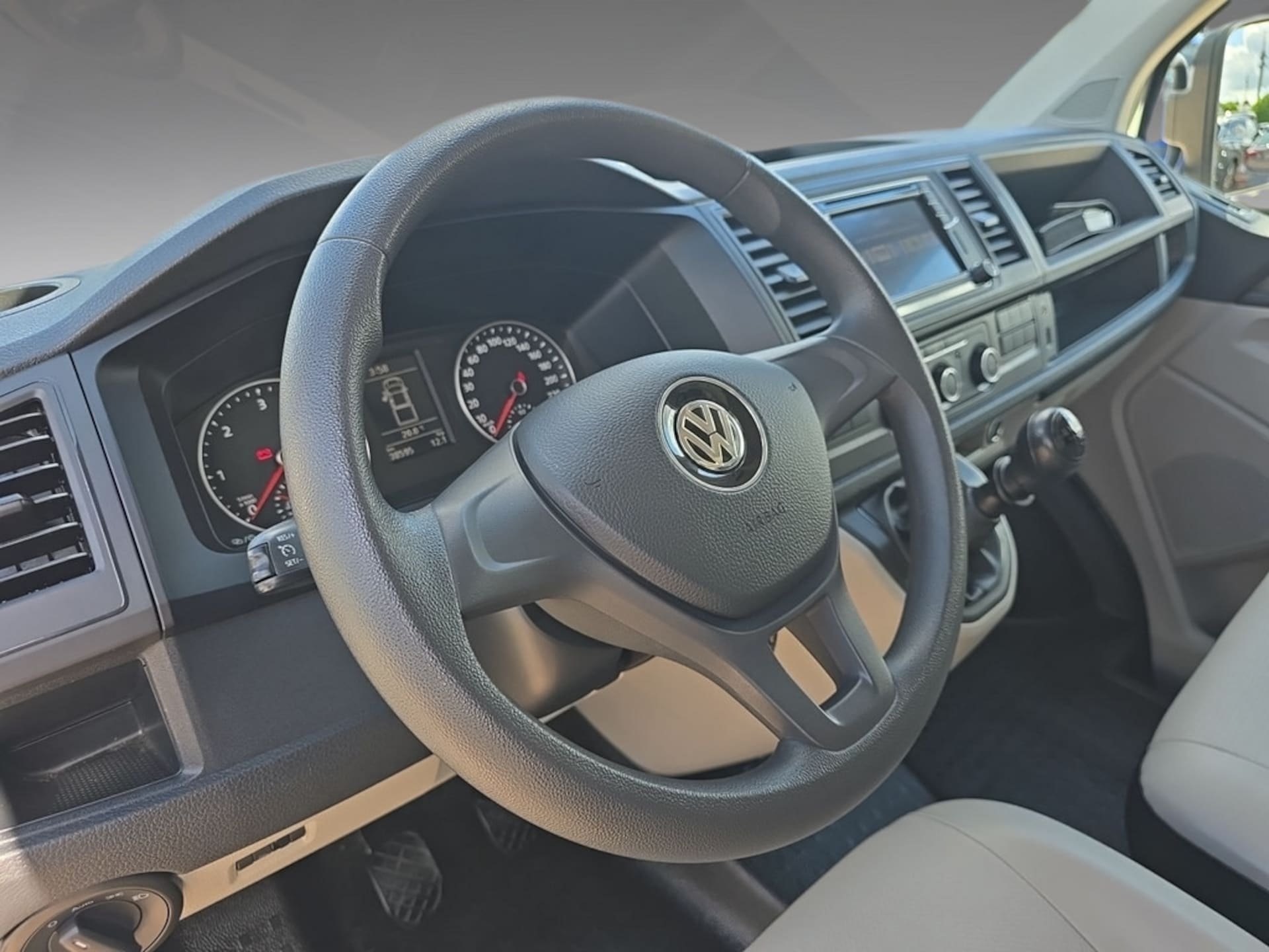 Volkswagen T6 Transporter Einzelkabine langer Radstand