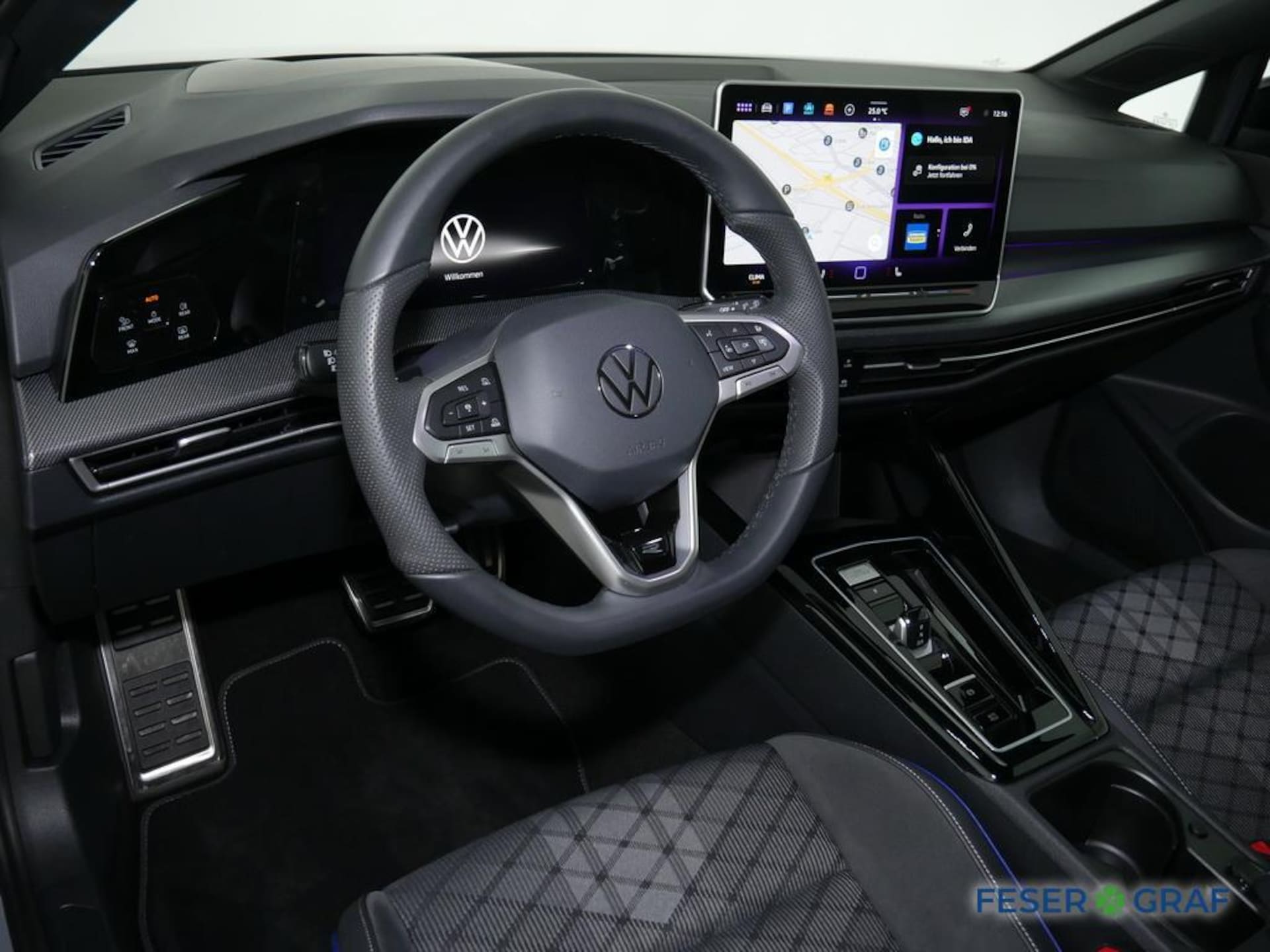 Volkswagen Golf R-Line