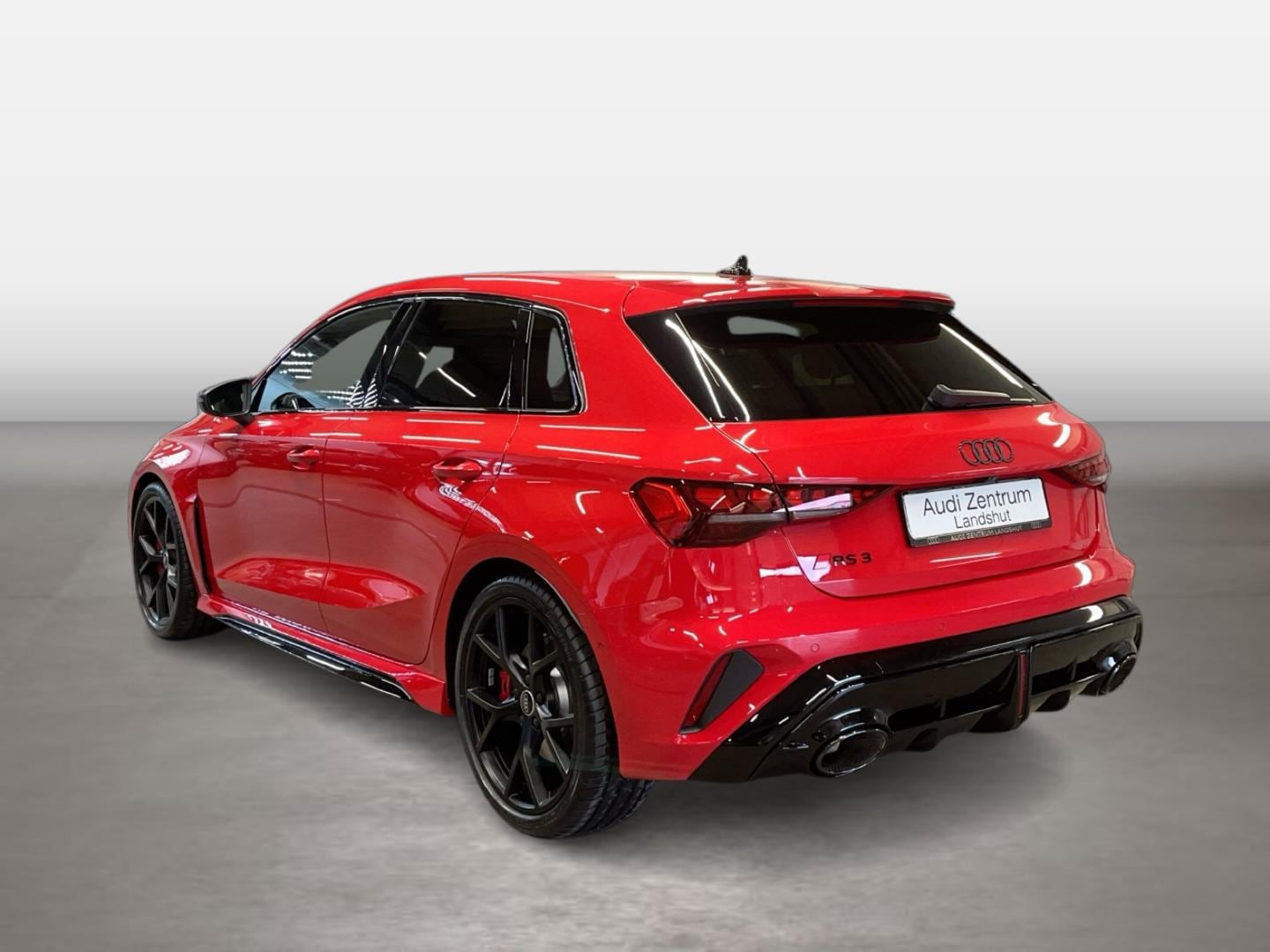 Bild über Audi RS 3 Sportback TFSI quattro 294 kW S tronic - für weitere Informationen kontaktieren Sie den Audi Partner
