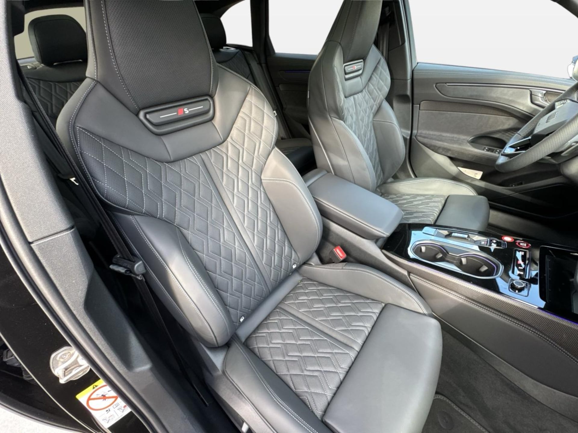 Audi A6 Avant edition one