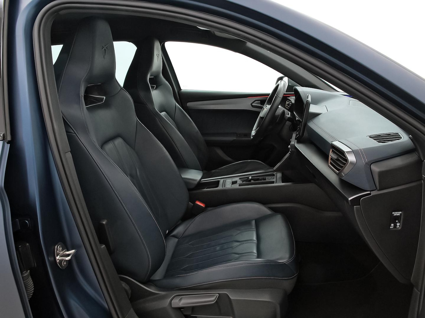 CUPRA Leon Sportstourer 2.0 TSI DSG 221 kW (300 CV) — photo 6