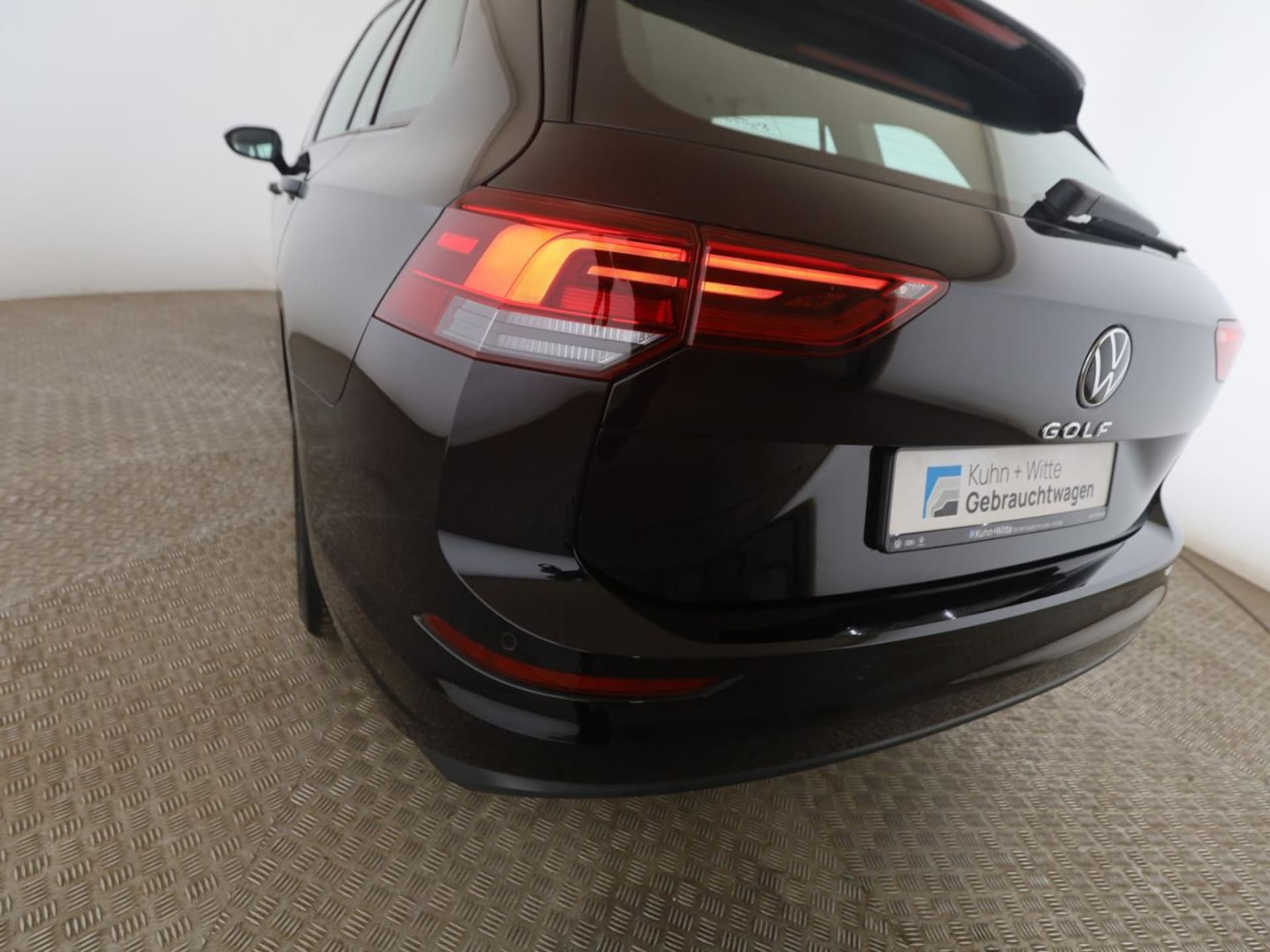 Volkswagen Golf Variant Life