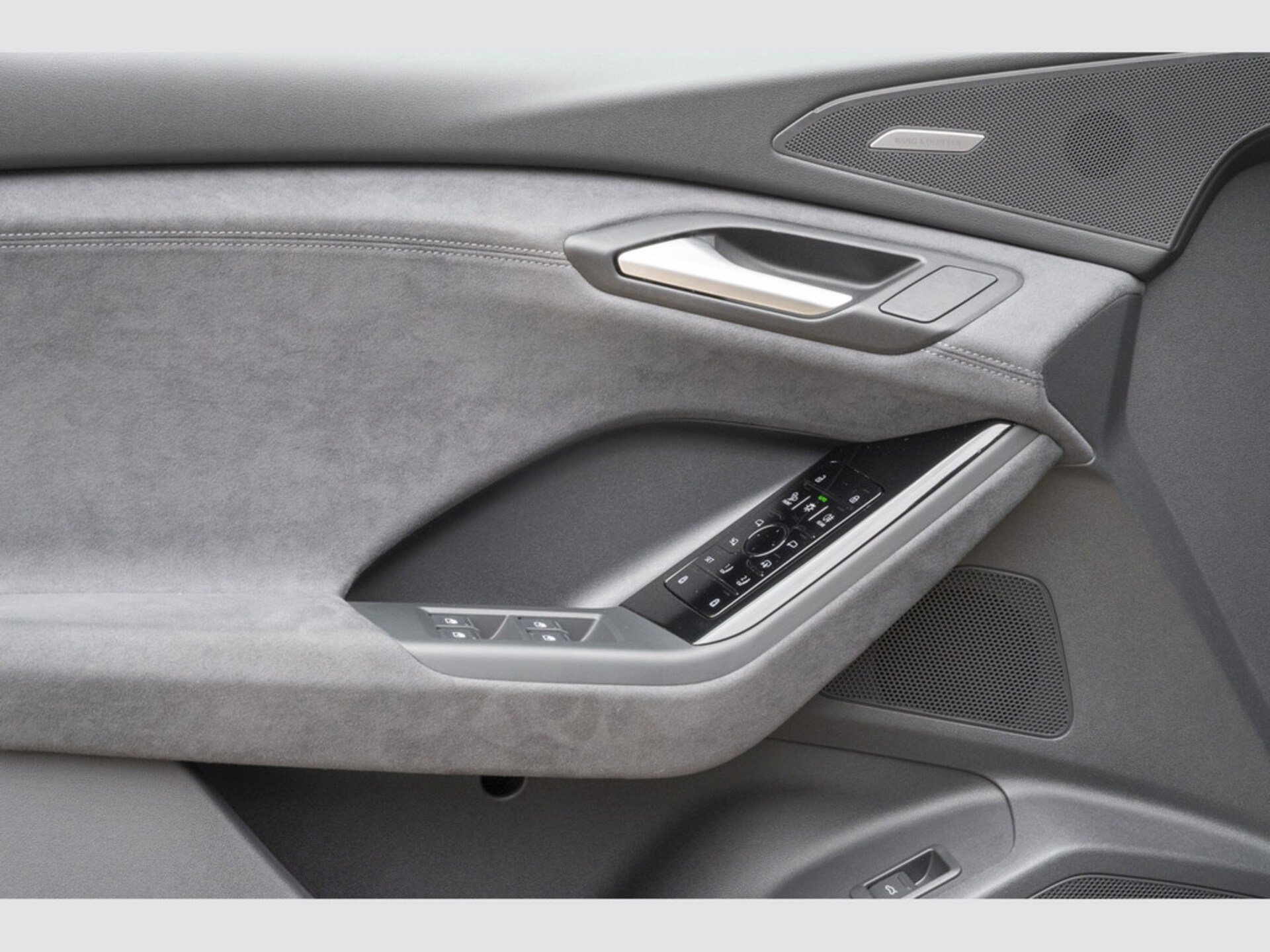Audi Q6 SUV e-tron