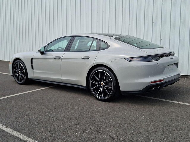 2022 Porsche Panamera
