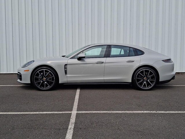 2022 Porsche Panamera
