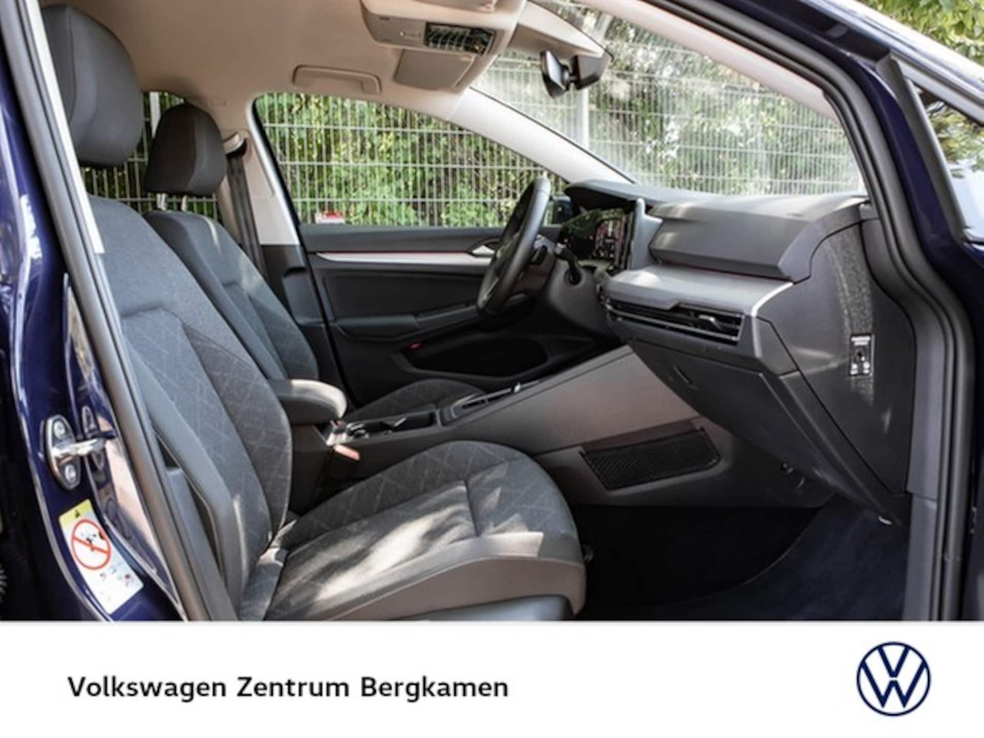 Volkswagen Golf Variant Life